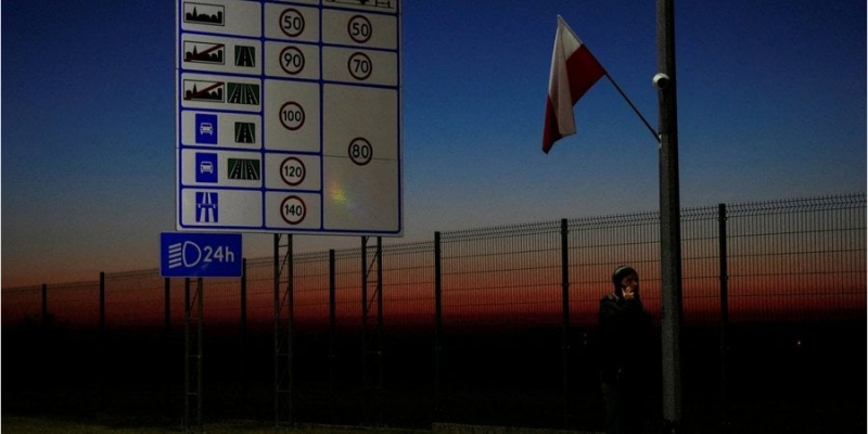 Польські перевізники перенесли старт блокади кордону з Україною на кілька днів